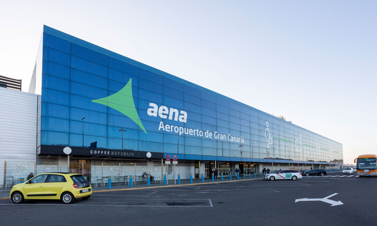 Aeropuerto de Gran Canaria, fachada exterior