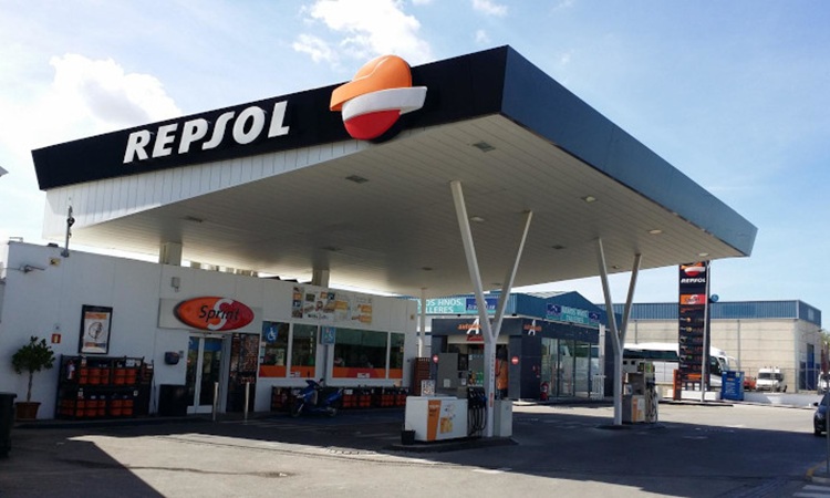 Repsol distribuye su combustible renovable Nexa en Canarias