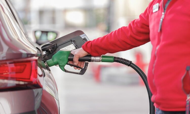 Repostaje en gasolinera