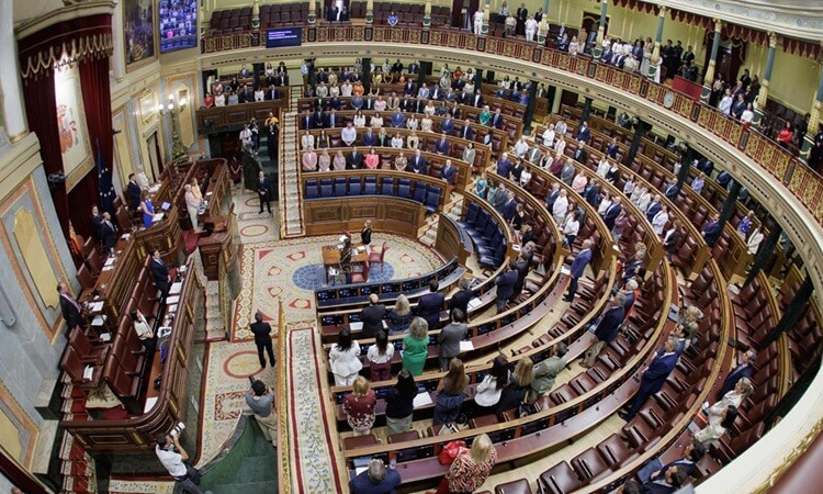 El Congreso exige acelerar la movilidad sostenible en España para mejorar el transporte y reducir emisiones