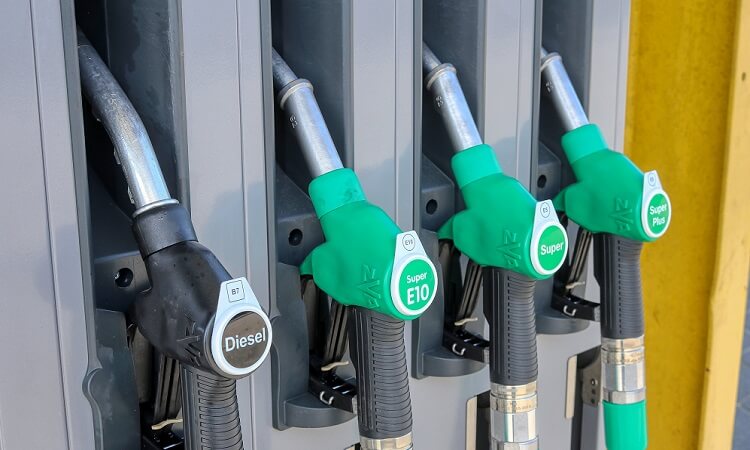Gasolina 95 o 98: ¿en qué se diferencian y cuándo merece la pena pagar más?