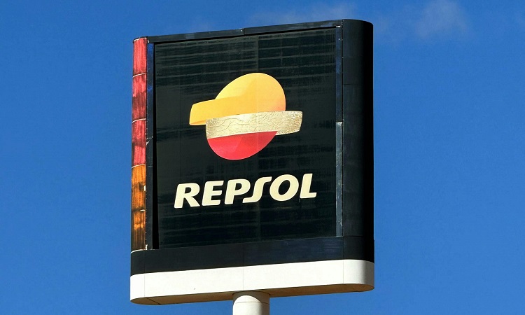 Repsol inicia las ofertas para carburante ante el conflicto por Irán