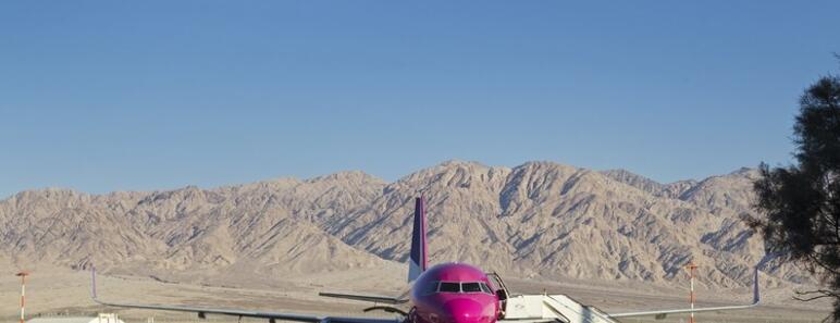 Avión repostando