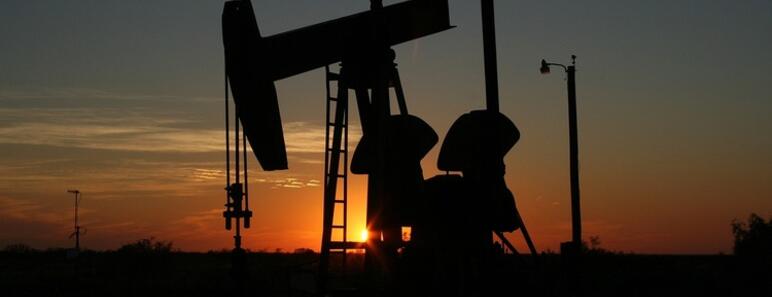 Bomba petrolífera