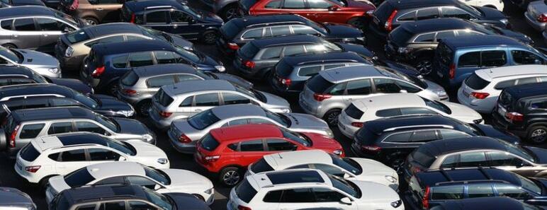 Coches aguardando ser enviados