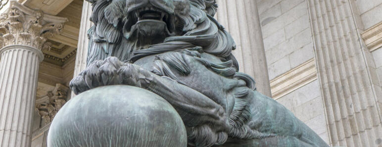 León del Congreso de los Diputados
