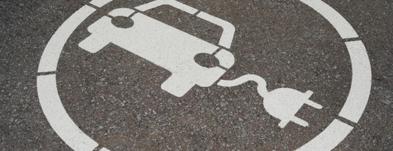 Counterpoint rebaja la previsión de coches eléctricos al 50 % para 2035